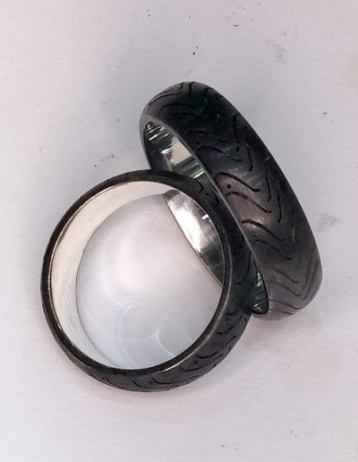 Sortijas plata en rutenio negro